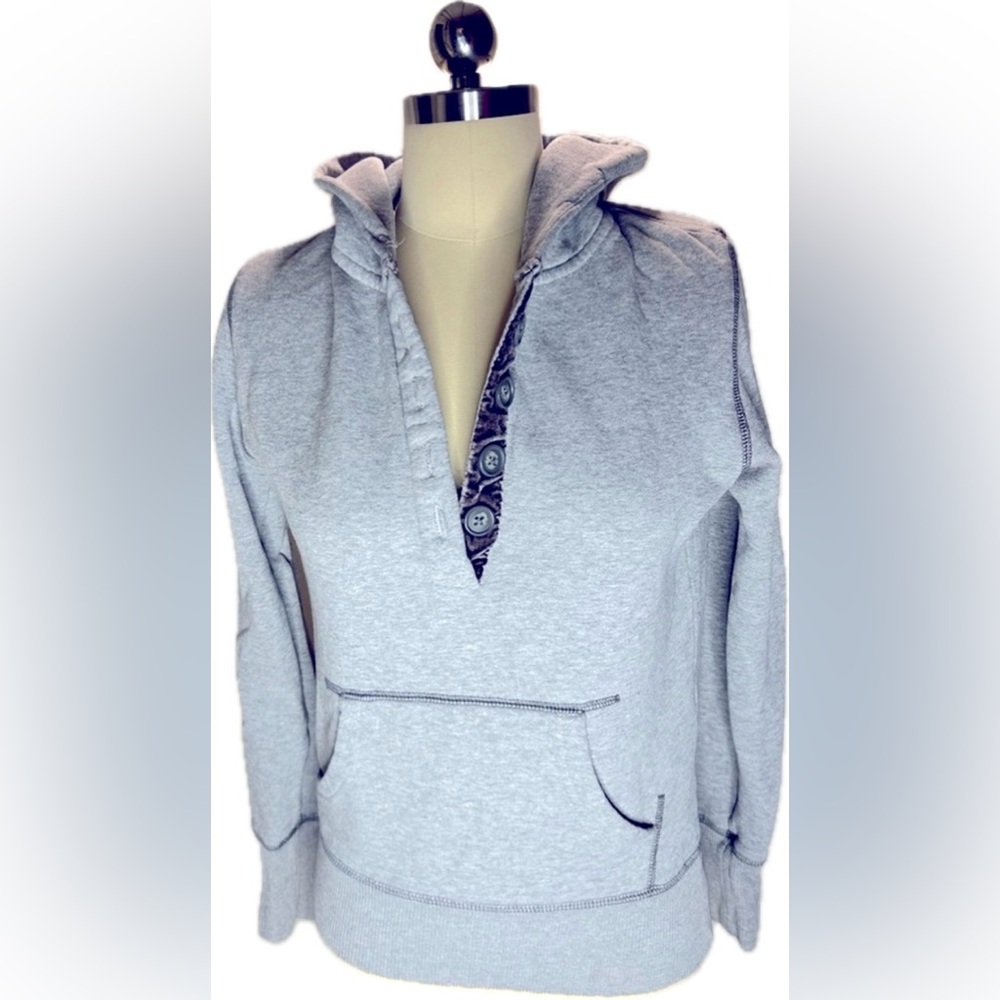 Aeropostale- Half button up sweatshirt in grey with velvet trim. Small.